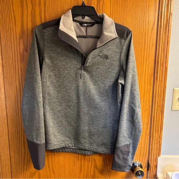 The North Face 3/4 Zip Long Sleeve Grey - Picture 5 of 12